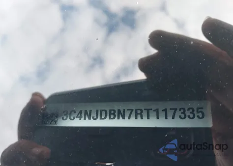 2024 Jeep Compass Latitude z USA, uszkodzony, nr VIN 3C4NJDBN7RT117335